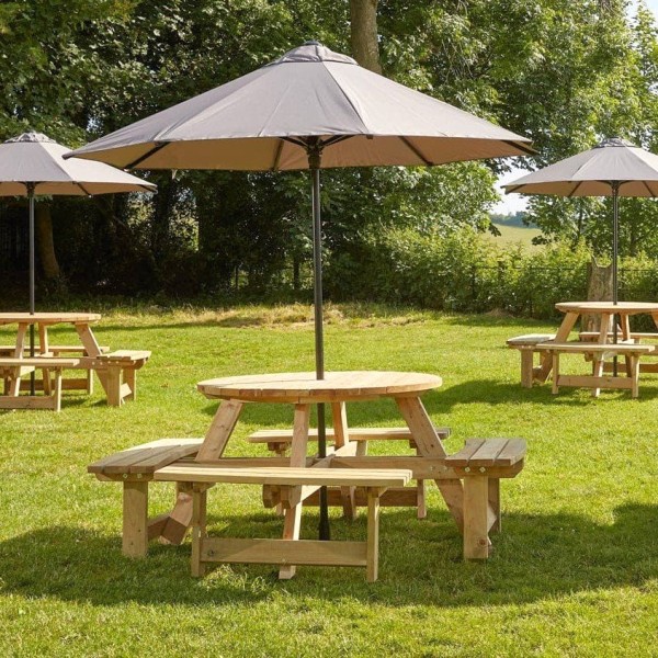 Round Picnic Bench Insitu2